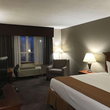 Best Western Gateway Adirondack Inn Utica Buitenkant foto