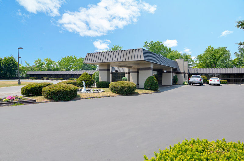Best Western Gateway Adirondack Inn Utica Buitenkant foto