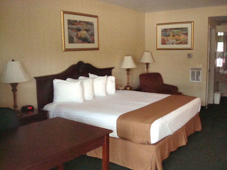 Best Western Gateway Adirondack Inn Utica Buitenkant foto