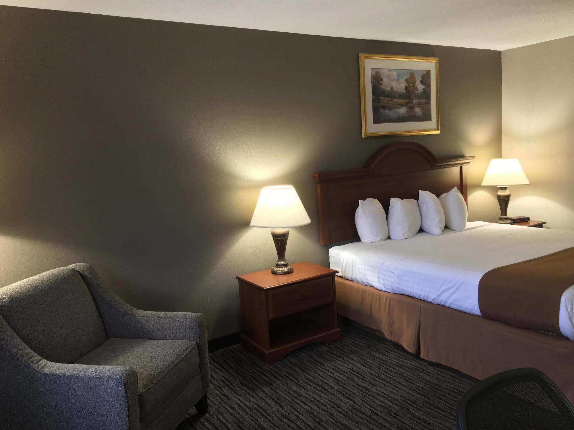 Best Western Gateway Adirondack Inn Utica Buitenkant foto